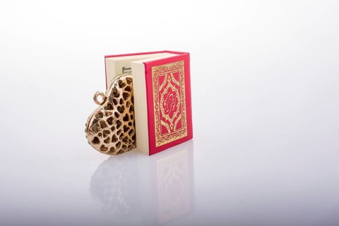 Heart shape and Islamic Holy Book Quran mini size