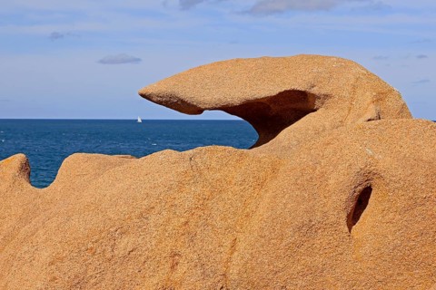 Rocks at the Phare