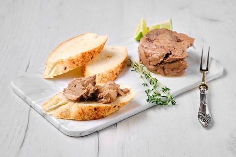 Sandwich with cod liver