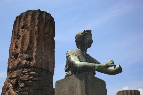 Statue of Diana in the Temple of Apollo
