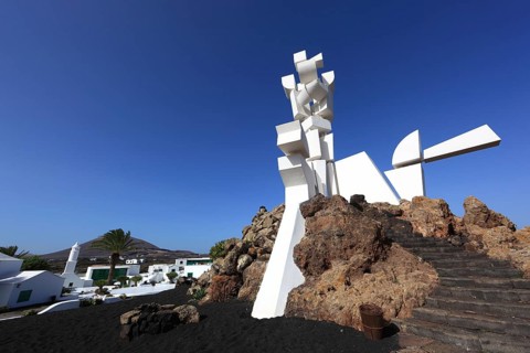 Monument to fertility