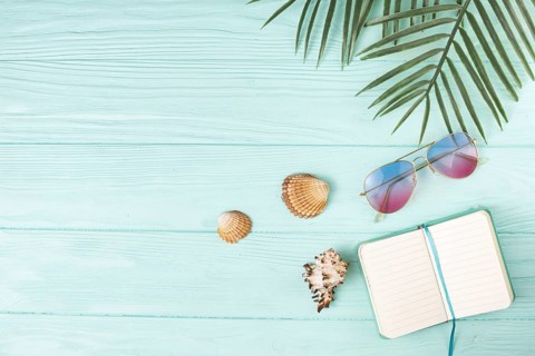 Composition sunglasses with notebook palm leaves