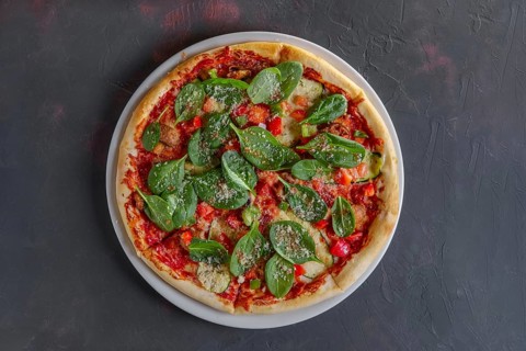 Pizza with jamon