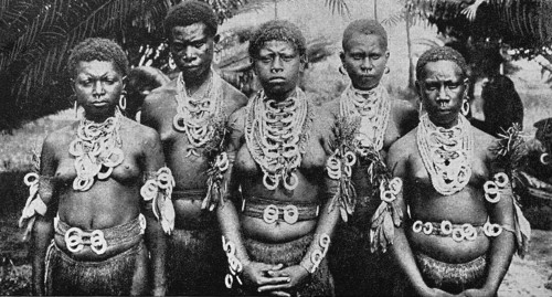 Women from Neu-Mecklenburg