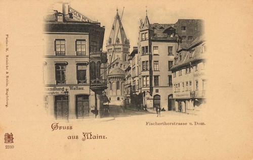At Fischtorplatz and cathedral in Mainz