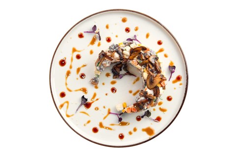 Salad with mushrooms