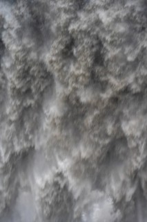 Falling water masses