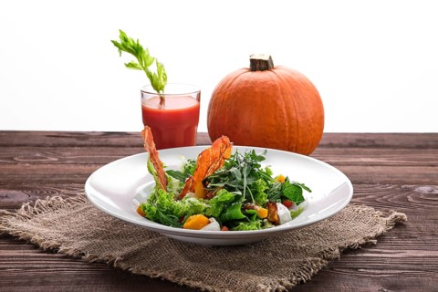 Salad with pumpkin
