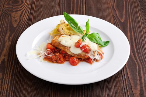 Roasted chicken fillet with tomato cherry