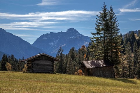 Autumn landscape below Engenkopf