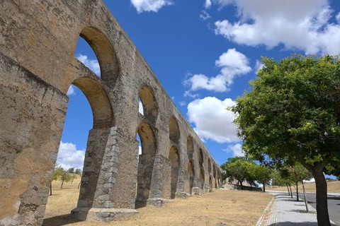 16th century Amoreira aqueduct