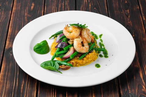 Lenten salad with shrimp