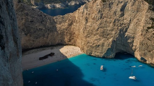 Paralia Navagio