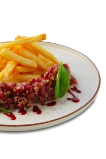 Beef tar tar with balsamic sauce