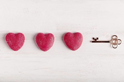 Key heart arrangement