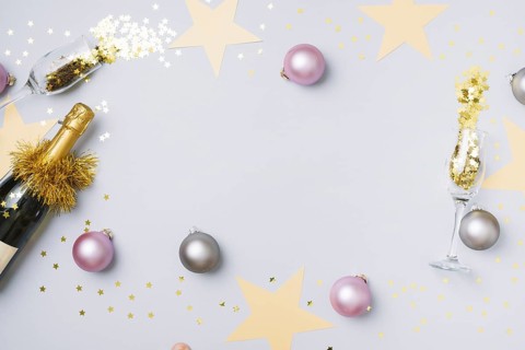 Champagne bottle with baubles table