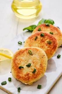 Fried cod or halibut meat cutlet