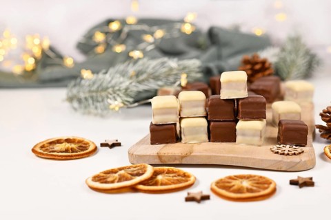 Traditional German sweets called 'Dominosteine'. Christmas candy consisting of gingerbread