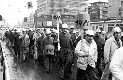 With a spontaneous strike and demonstration