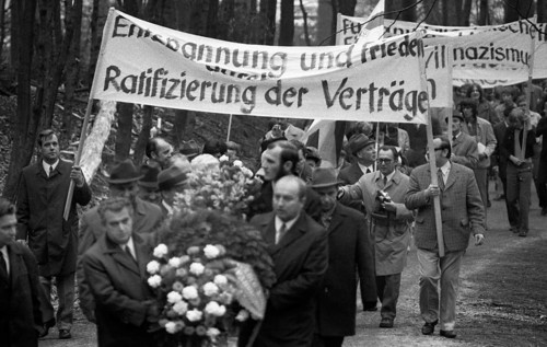 The honouring of the dead by the Nazi regime on Good Friday 1945