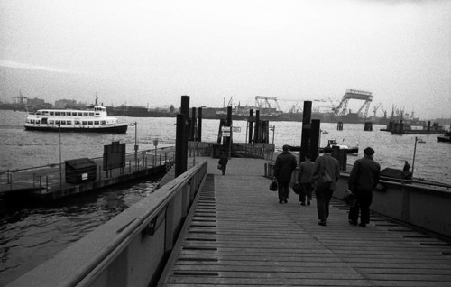 Work at the Port of Hamburg and Howaldtswerke Hamburg