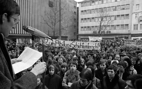 Students in the Ruhr area in the years 1965 to 1971 demonstrated in the Ruhr cities of Dortmund
