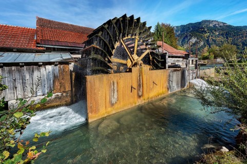 The hammer mill with water wheel