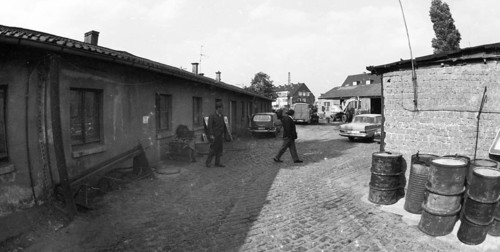 The report in a daily newspaper in Duesseldorf in 1968 about rent-seeking by Turkish workers aroused the pastor of the Protestant church. The report in a daily newspaper in Duesseldorf in 1968 about t...