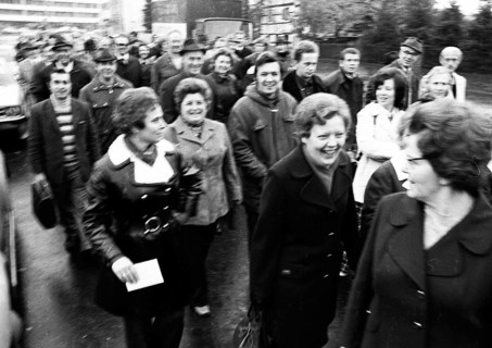 Employees of the Duesseldorf -Reisholz steel and tube works demonstrated on 6 November 1973 in Langenfeld-Immigrath against the loss of jobs