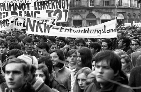 Students in the Ruhr area in the years 1965 to 1971 demonstrated in the Ruhr cities of Dortmund