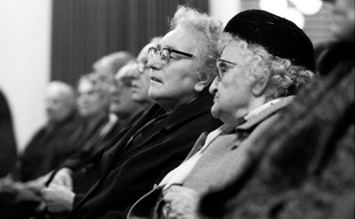 This meeting of affected tenants took a stand against usury in Duesseldorf