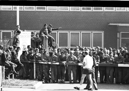Many workers at the Opel factory in Bochum - here on 23 August 1973 - also took part in the wildcat strikes that swept through many parts of the Ruhr region