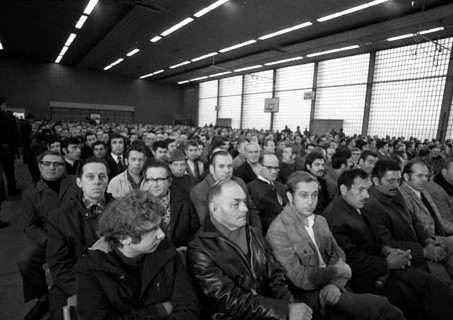 The dismissal of workers at Mannesmann-Werke after a spontaneous strike not led by the union provoked protests by Mannesmann workers in Duisburg and other sites on 7 November 1973 and solidarity from ...