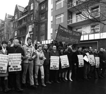 The 1968 International Vietnam Congress and the subsequent demonstration by students from the Technical University of Berlin and 44 other countries was one of the most important events of the 1960s an...