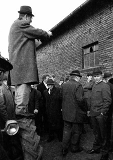 The auction of a farm on 2. 3. 1972 in the Muensterland in Ascheberg with all inventory and livestock