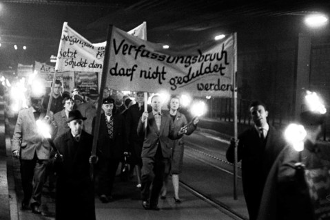 The peace movement demonstrated in Bonn on 16. 6. 1965 against the emergency laws and nuclear weapons