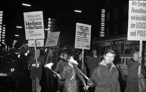 Cologne leftists demonstrated against neo-Nazis and international fascism through the city centre on 10. 11. 1968