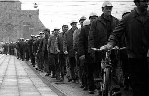 The detente policy of Willy Brandt and his SPD-FDP coalition was controversial. Spontaneously