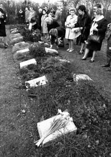 These woman and men celebrated International Women's Day in Rheinhausen on 8 March 1972 by paying tribute to the Soviet dead of the Second World War and Nazi victims at the cemetery