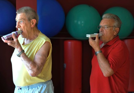 Lung exercise makes you fit to breathe. This plays a major role for asthma and COPD sufferers. After a lung function test
