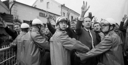 The right-wing radical action Resistance of the NPD was a nationwide response to Willy Brandt's policy of understanding with the East in 1970. These generated a sometimes furious reaction from left-wi...