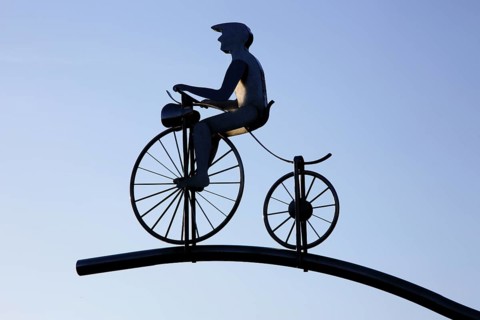 Sculpture Trethenner the Werratal Cyclist by Wolfgang Loewe 2002