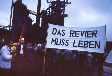 Hattingen. Henrichshuette steelworks. Steelworkers' protest. 1988