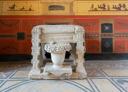 Exhibits and interior design in the Pompejanum in Aschaffenburg