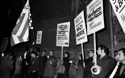 Cologne leftists demonstrated against neo-Nazis and international fascism through the city centre on 10. 11. 1968