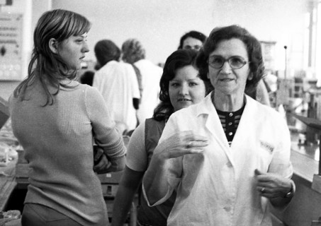 Women's workplaces at Siemens on 22. 11. 1973 during the production of telephone sets in Bocholt