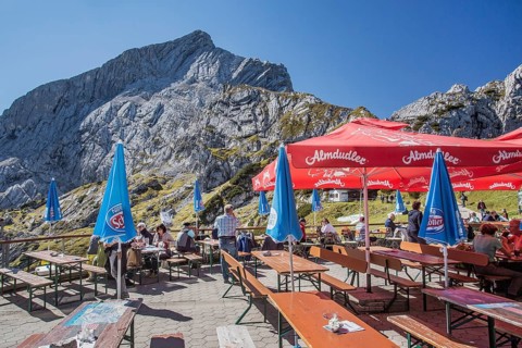 Mountain house terrace on the Osterfelderkopf with Alpspitze 2628m