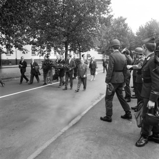 The shooting of Cologne sailors Max Reichspietsch and Albin Koebes on 5 September 1917 in Cologne-Wahn for mutiny prompted youth associations to protest and lay a wreath in commemoration after 50 year...