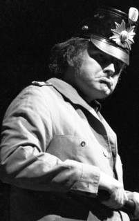 The artist and cabaret artist Dietrich Kittner on 08. 10. 1971 on the occasion of the 10th anniversary of the music publishing house Plaenein Dortmund