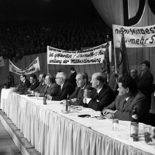 Trade union activities in the years 1965 to 1971 on the subject of co-determination and Montanmitbestimmung in the Ruhr area